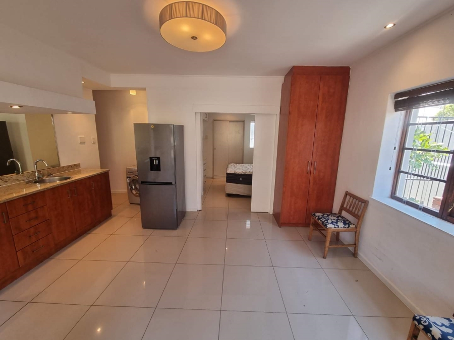 To Let 1 Bedroom Property for Rent in Oranjezicht Western Cape